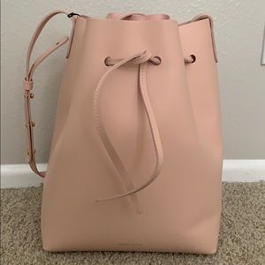 NWT Mansur Gavriel calf bucket bag in Pink / Rosa